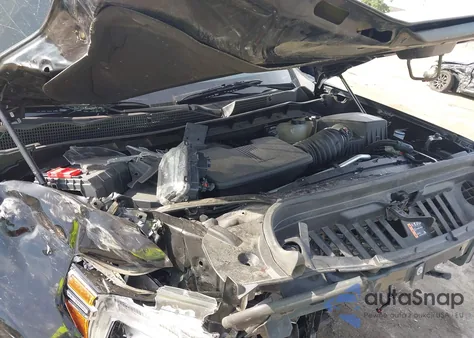 2021 GMC Sierra 1500 4Wd Standard Box Elevation from USA, damaged, VIN 1GTR9CED8MZ123119